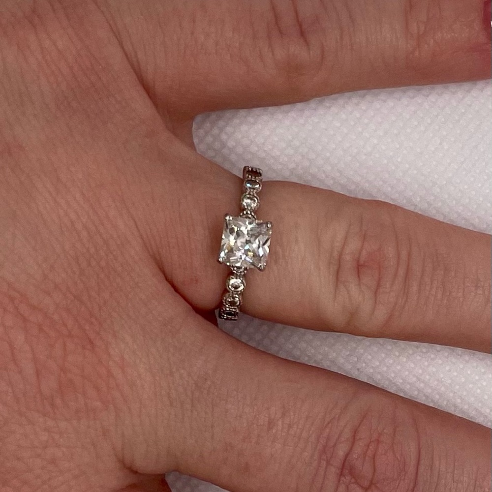 Sterling Solver CZ Ring 
Size 7